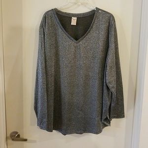 Faded Glory Metallic V Neck